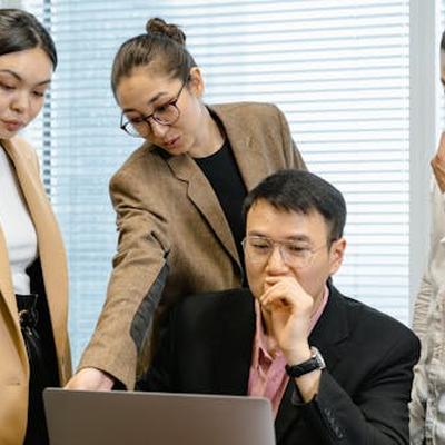 伊煊锴